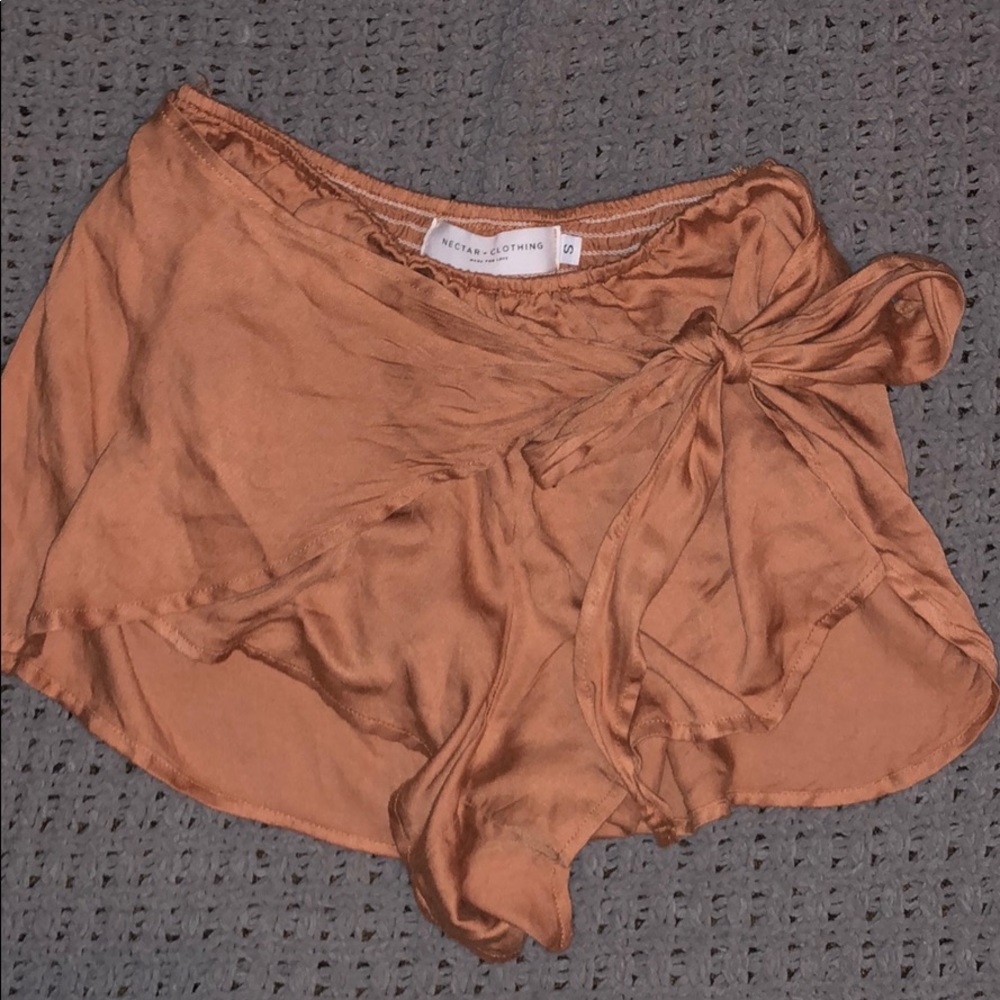 Nectar boutique flowy short